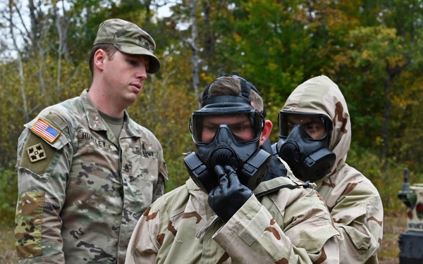 200 NH Guardsmen bivouac along the banks of the Pemi for 4-day field exercise