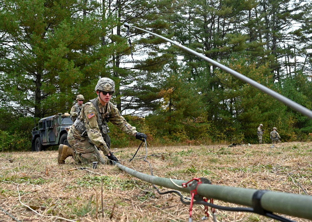 200 NH Guardsmen bivouac along the banks of the Pemi for 4-day field exercise