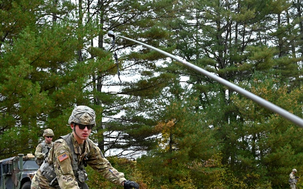 200 NH Guardsmen bivouac along the banks of the Pemi for 4-day field exercise