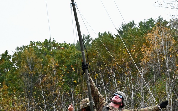 200 NH Guardsmen bivouac along the banks of the Pemi for 4-day field exercise