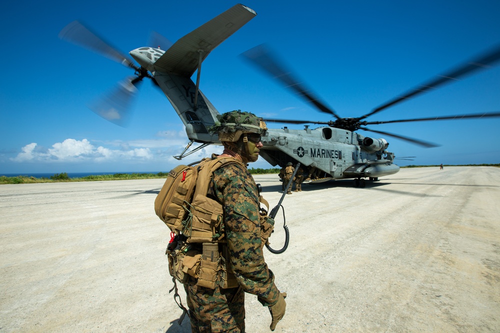 Ie Shima Airfield Seizure and FARP