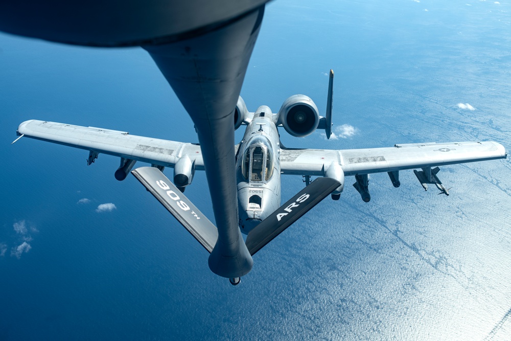 909th ARS supports A-10 Thunderbolts