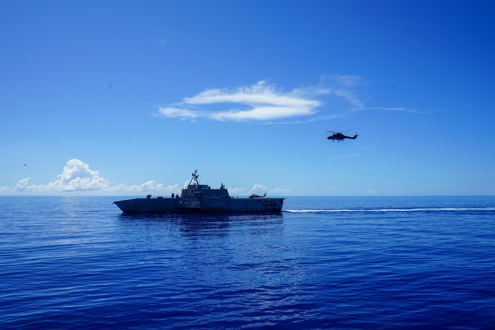 USS Jackson, USS Tulsa sail with German Navy frigate Bayern in Philippine Sea