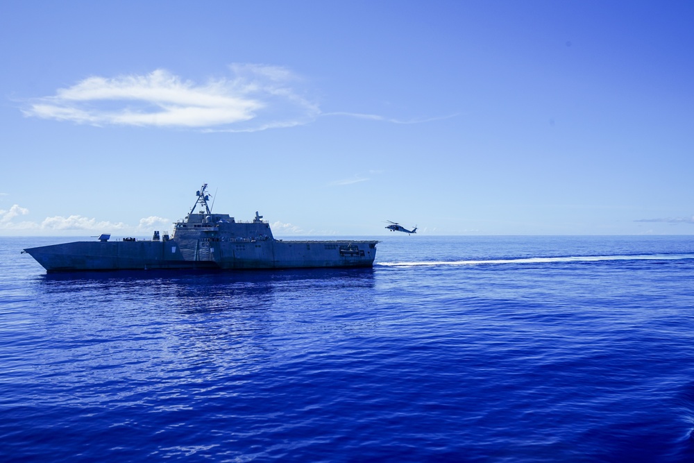 USS Jackson, USS Tulsa sail with German Navy frigate Bayern in Philippine Sea