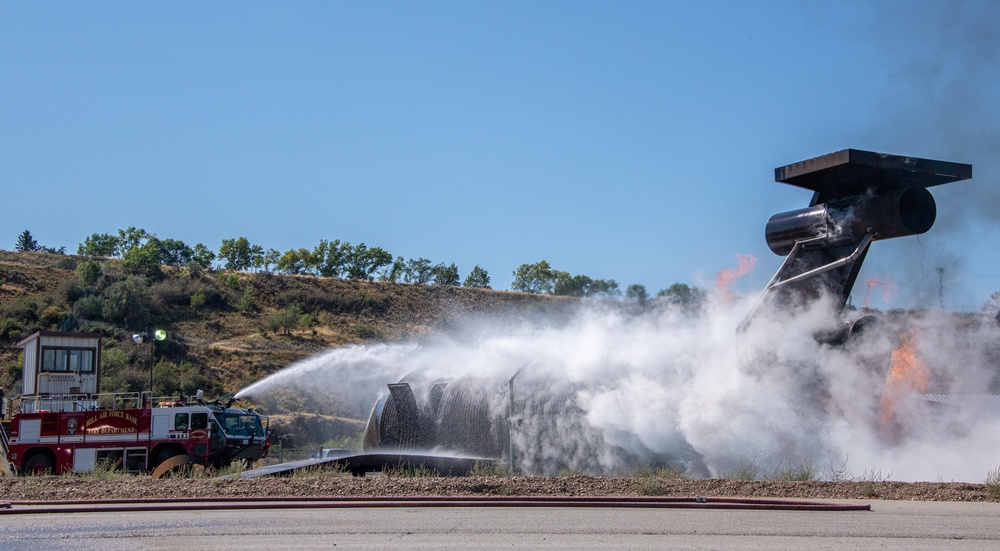 419th firefighters test rescue skills in blazing jet