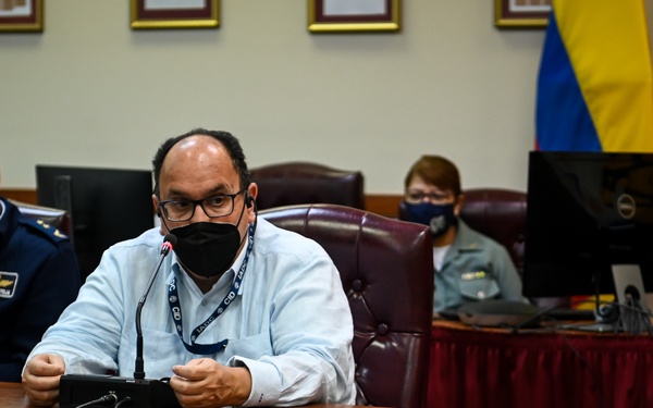 IADC Students Visit JID