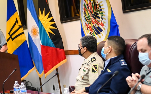 IADC Students Visit JID