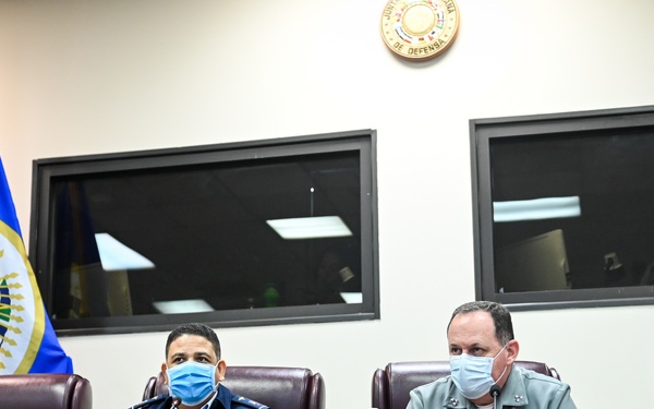 IADC Students Visit JID