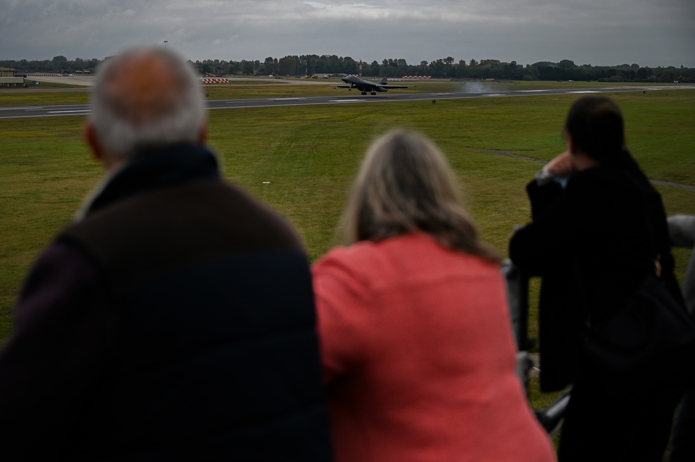British-American Committee tours 9EBS at RAF Fairford