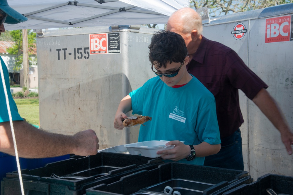 Hurricane Ida: Grand Isle Volunteer Food Drive