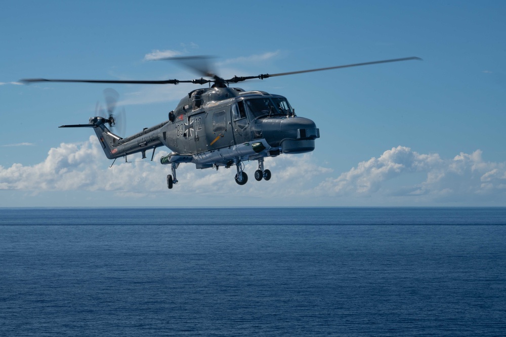 USS Jackson, USS Tulsa sail with German Navy frigate Bayern in Philippine Sea