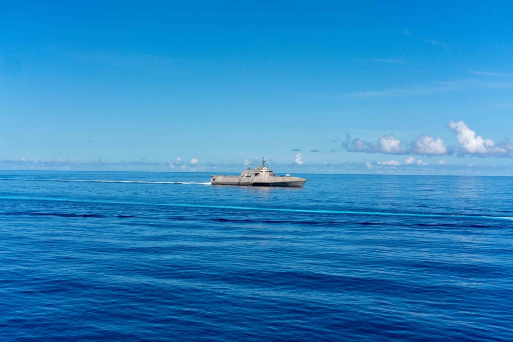 USS Tulsa (LCS 16) Transits the Philippine Sea