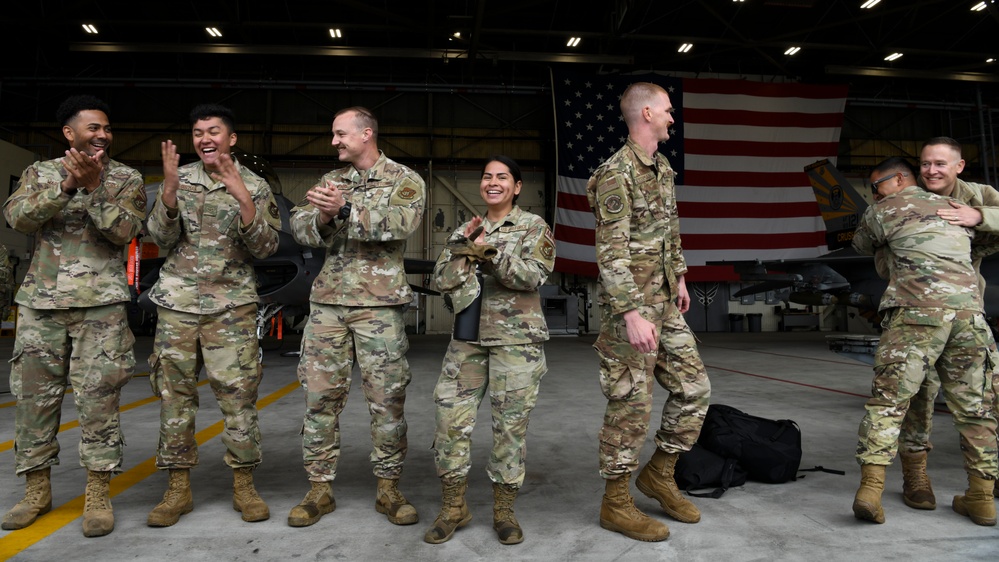 35th AMU Push it Up during Load Competition