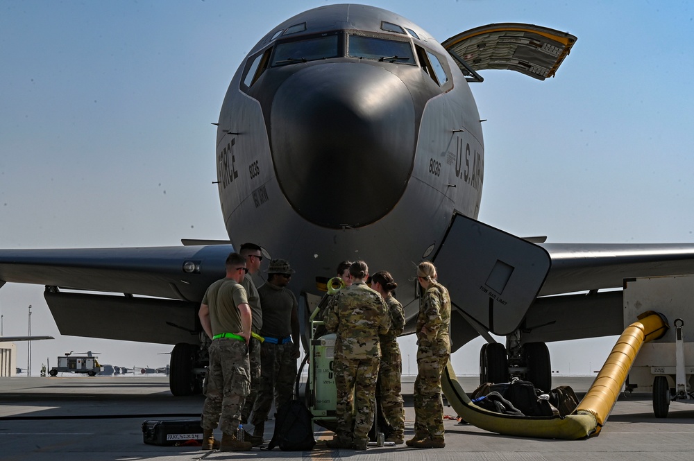 Aerial refueling over Qatar