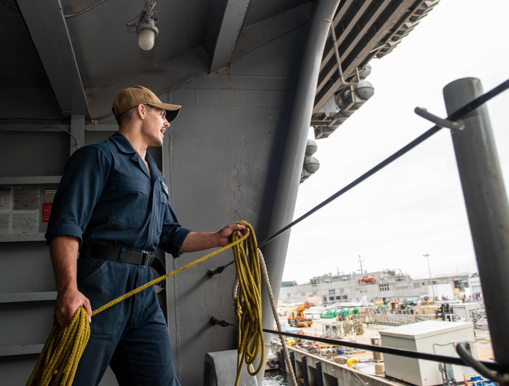 USS Ronald Reagan (CVN 76) Return to Yokosuka