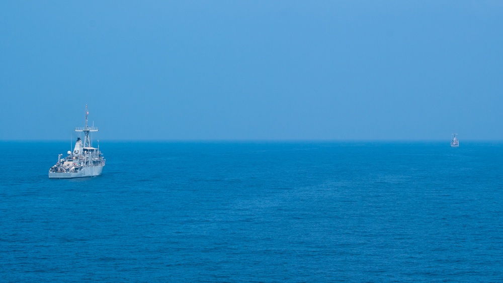 U.S. Mine Countermeasures Ships Patrol The Red Sea