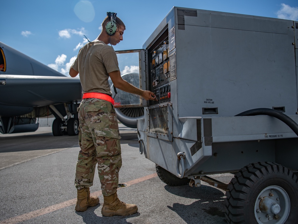 909th AMU powers refueling capabilities across Pacific