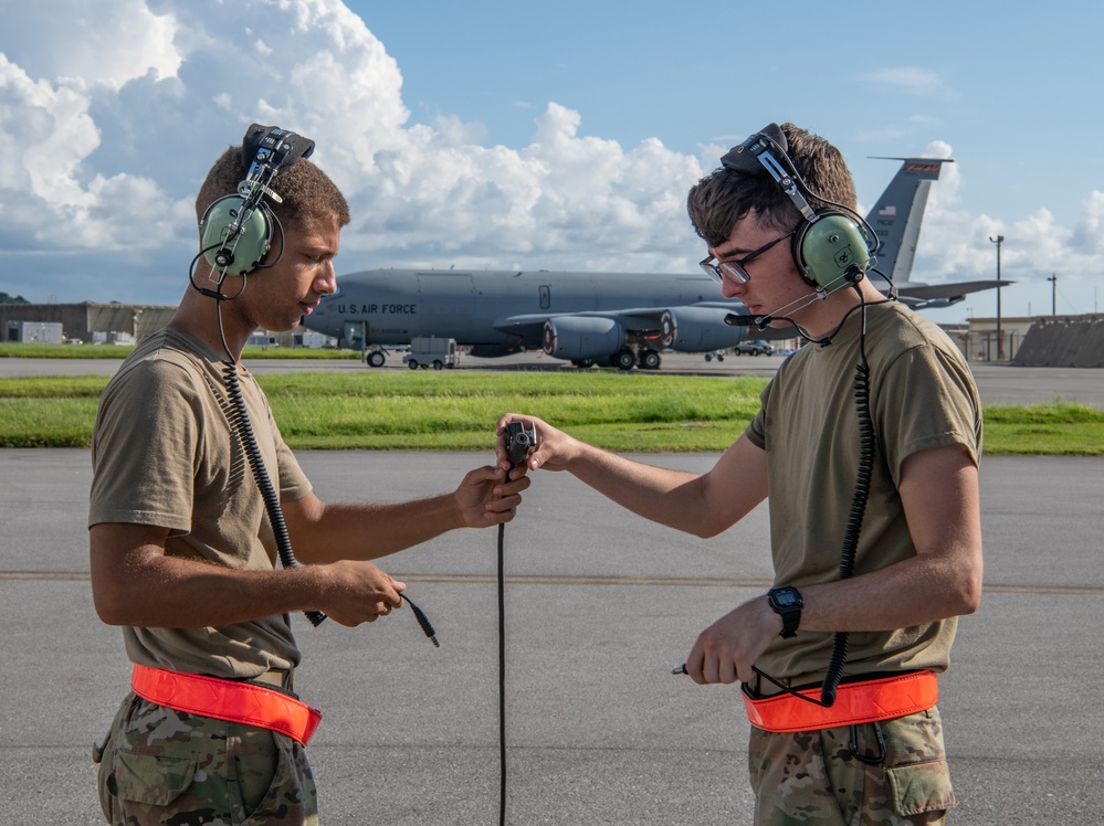 909th AMU powers refueling capabilities across Pacific