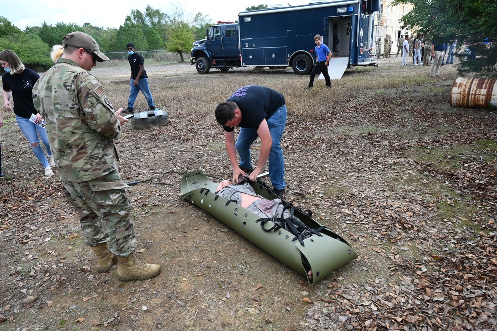 Aim High: Arkansas high school students visit LRAFB