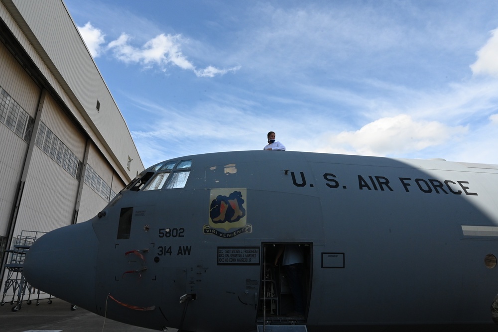 Aim High: Arkansas high school students visit LRAFB