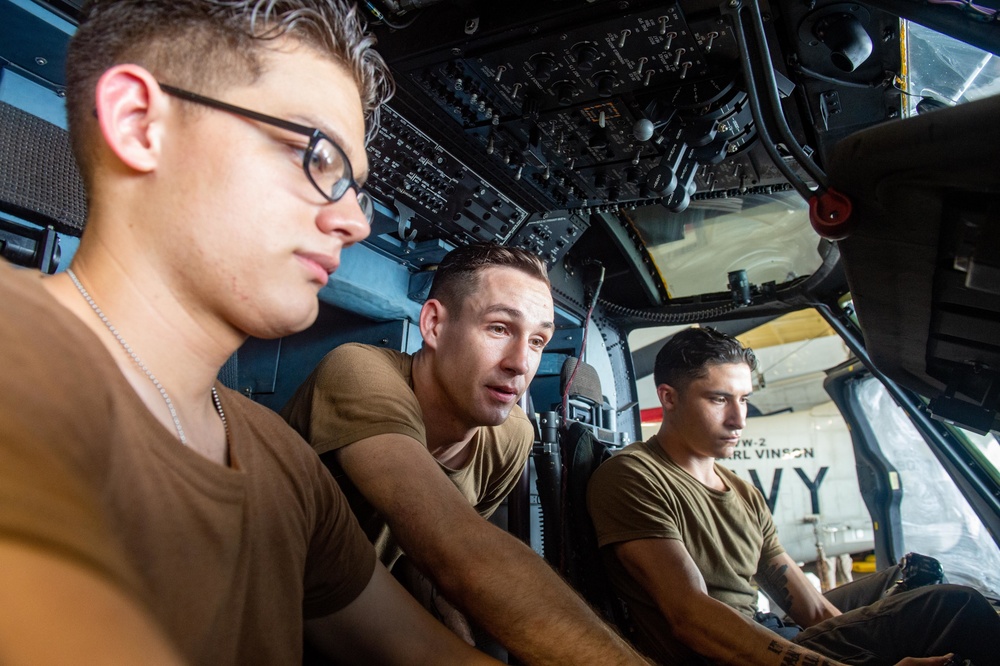 USS Carl Vinson (CVN 70) Sailors Conduct Aircraft Maintenance in Indian Ocean