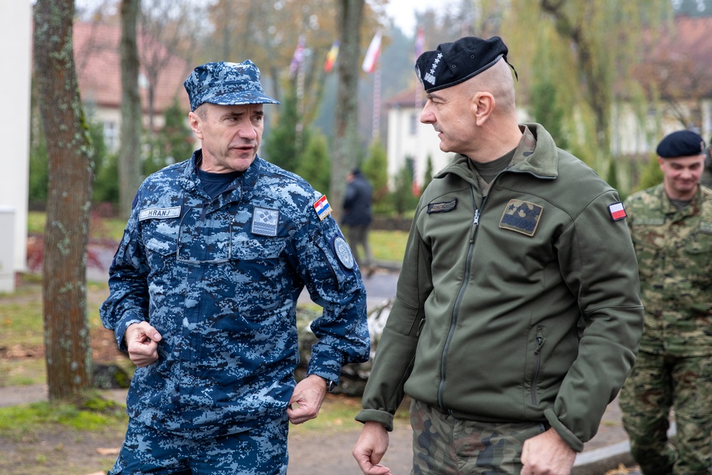 Croatian and Polish military delegations visit Battle Group Poland