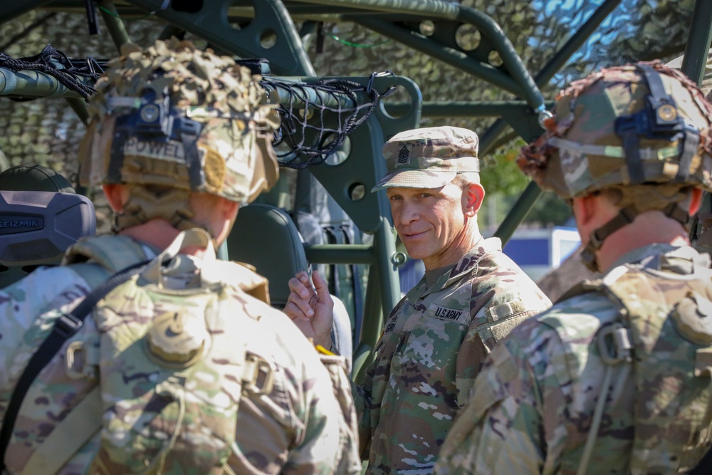 SMA Grinston visits 82nd ABN DIV