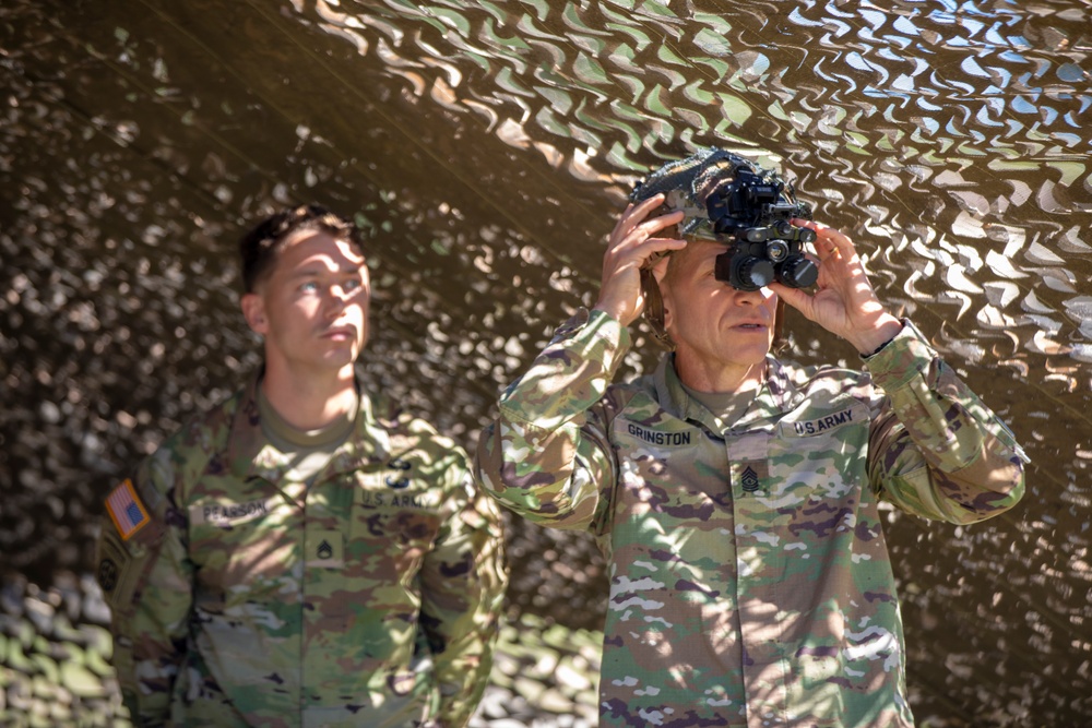 SMA Grinston visits 82nd ABN DIV