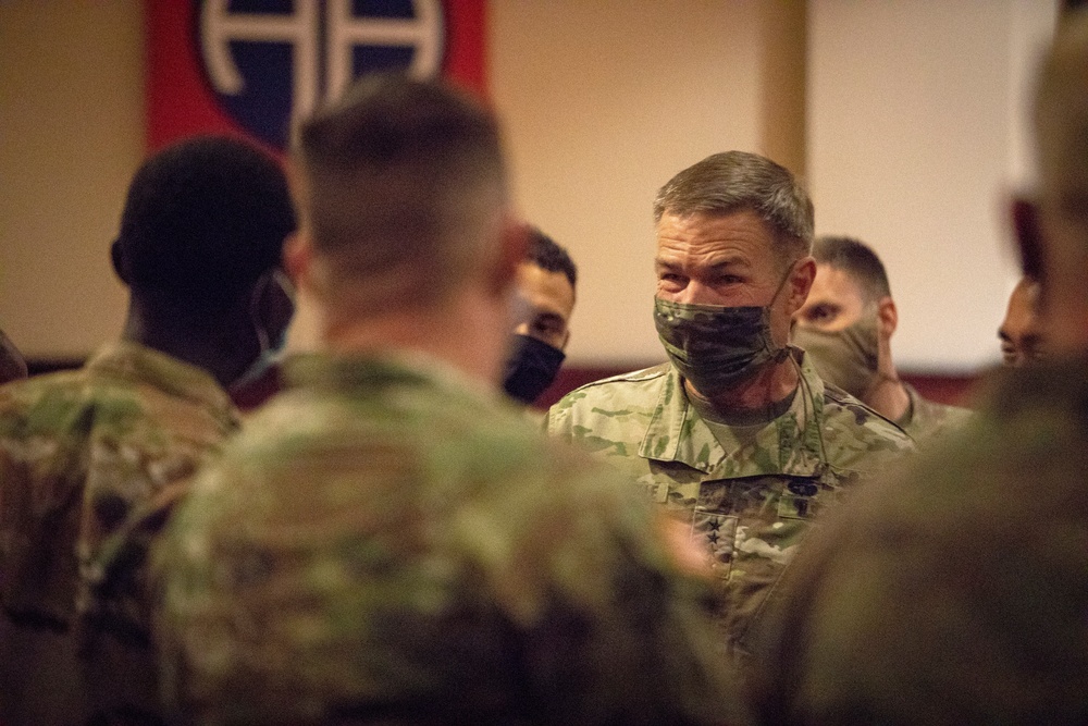 Chief of Staff of the Army visits 82nd ABN DIV