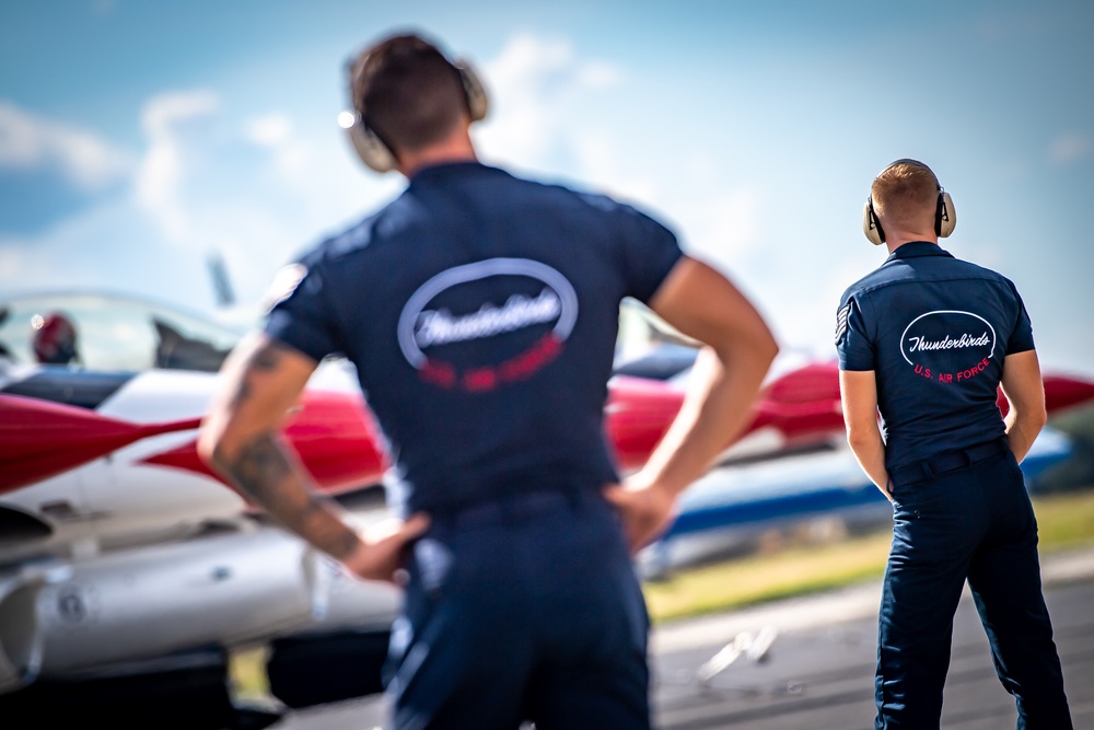 Thunderbirds perform at the 2021 Orlando Air &amp; Space Show