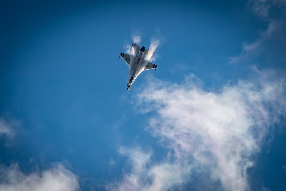 Thunderbirds perform at the 2021 Orlando Air &amp; Space Show