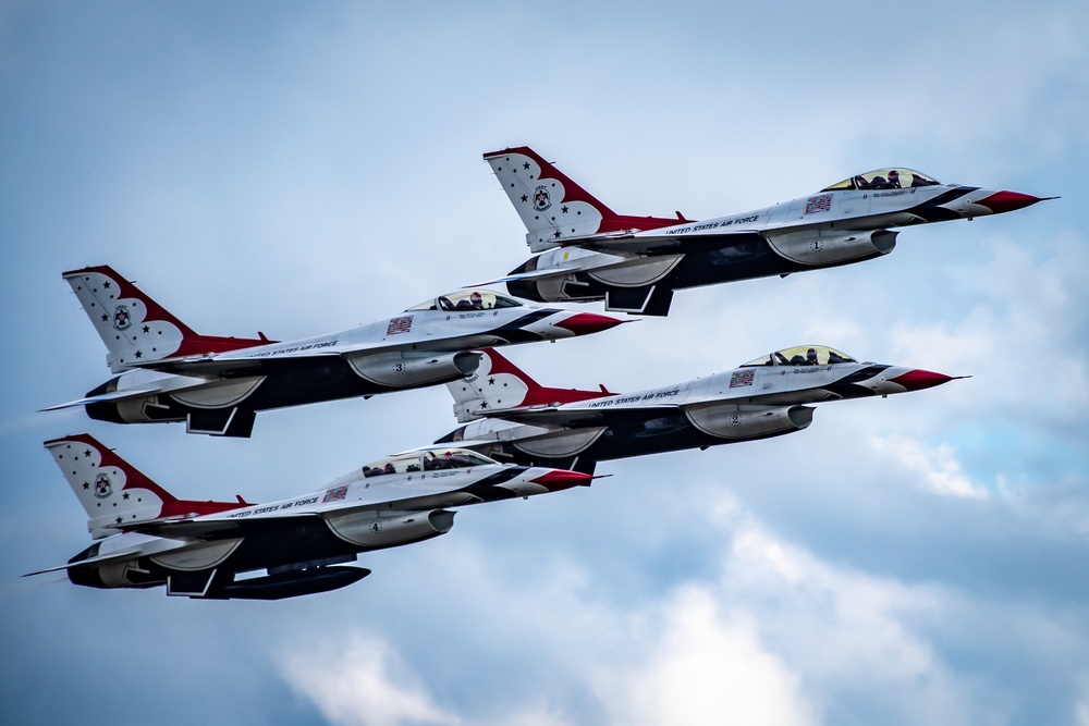 Thunderbirds perform at the 2021 Orlando Air &amp; Space Show
