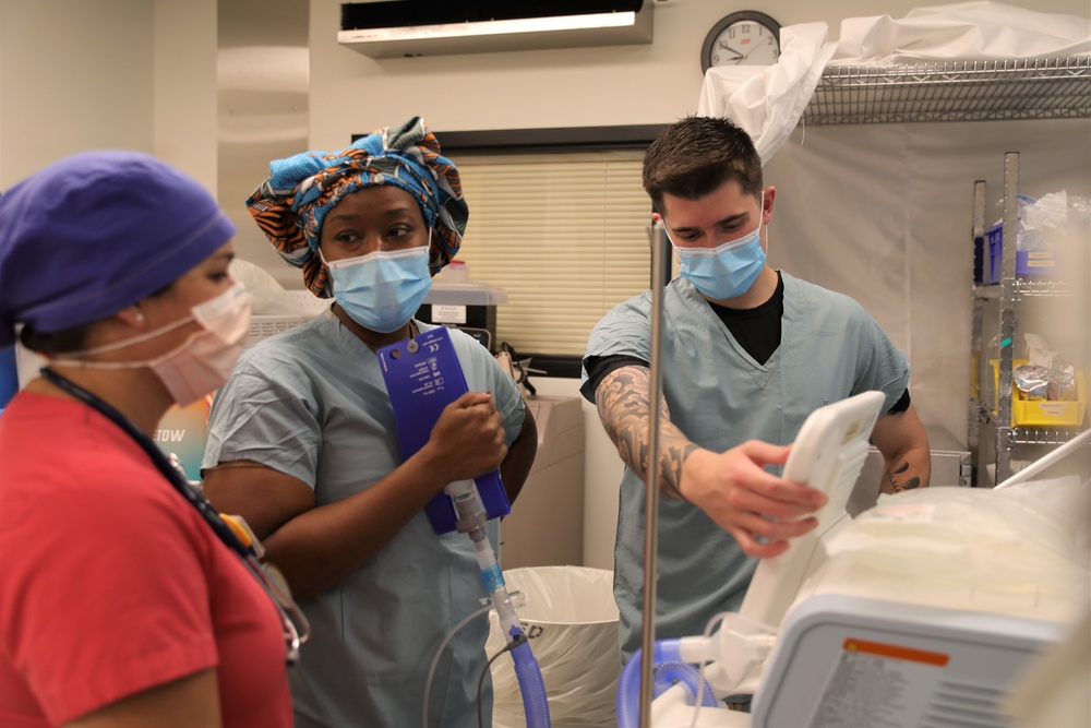 DVIDS - Images - Medical Readiness Team conducts respiratory therapy ...