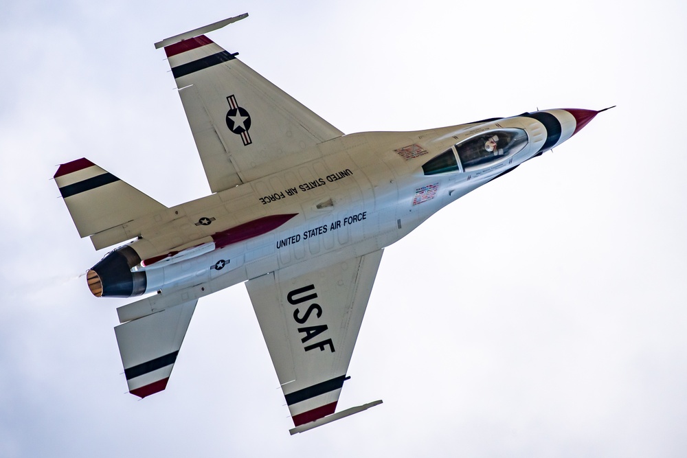 Thunderbirds perform at the 2021 Orlando Air &amp; Space Show