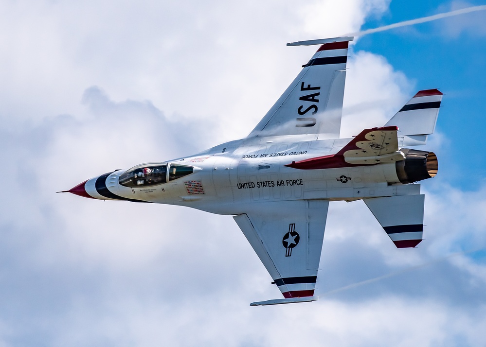 Thunderbirds perform at the 2021 Orlando Air &amp; Space Show