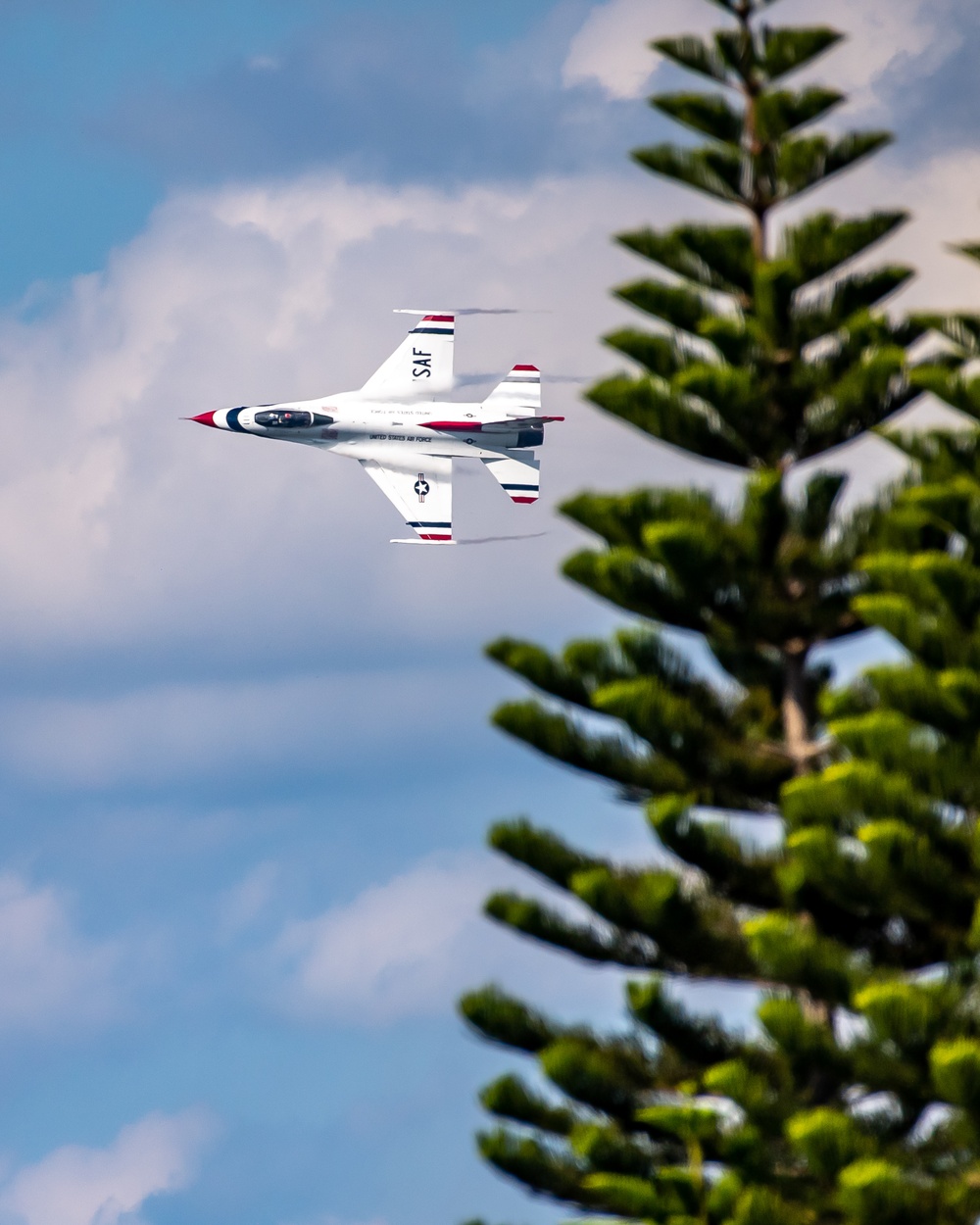 DVIDS Images Thunderbirds perform at the 2021 Orlando Air & Space