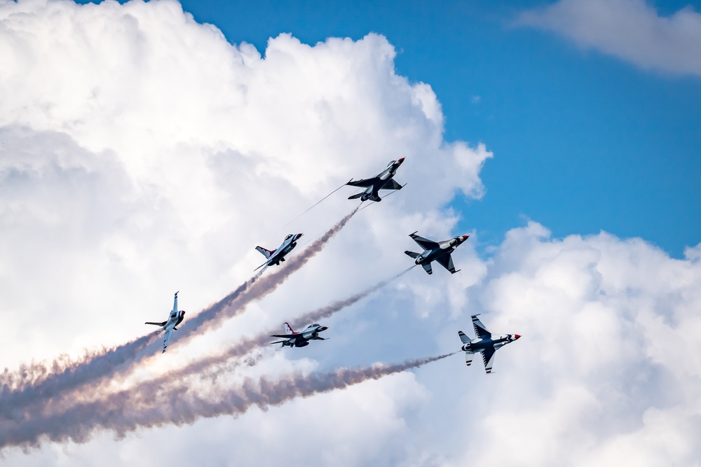Thunderbirds perform at the 2021 Orlando Air &amp; Space Show