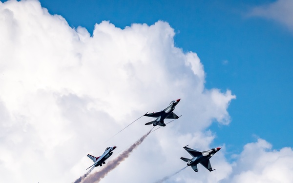 Thunderbirds perform at the 2021 Orlando Air &amp; Space Show