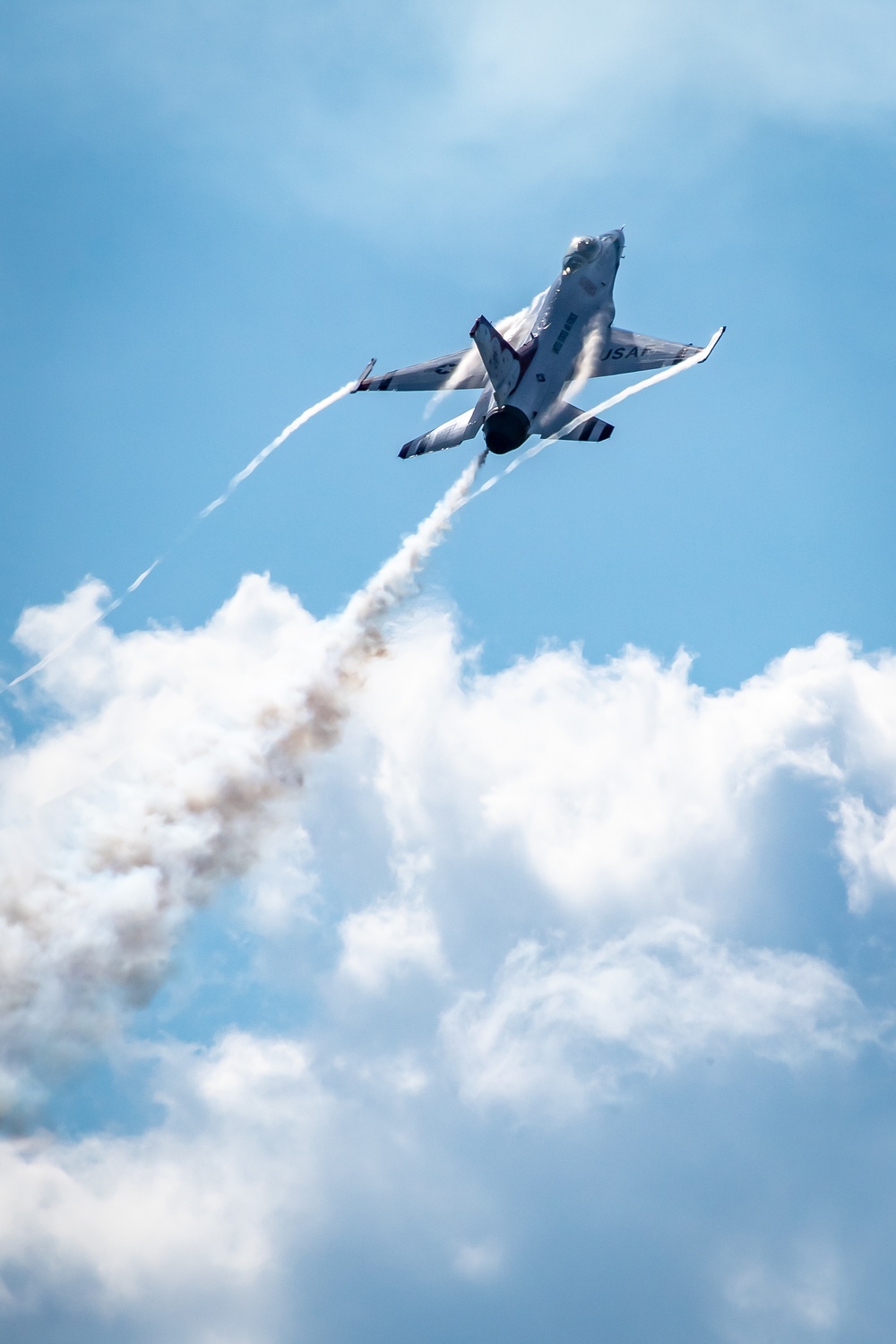 Thunderbirds perform at the 2021 Orlando Air &amp; Space Show