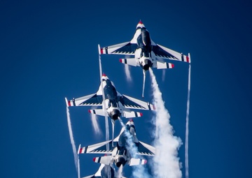 Thunderbirds perform at the 2021 Orlando Air &amp; Space Show
