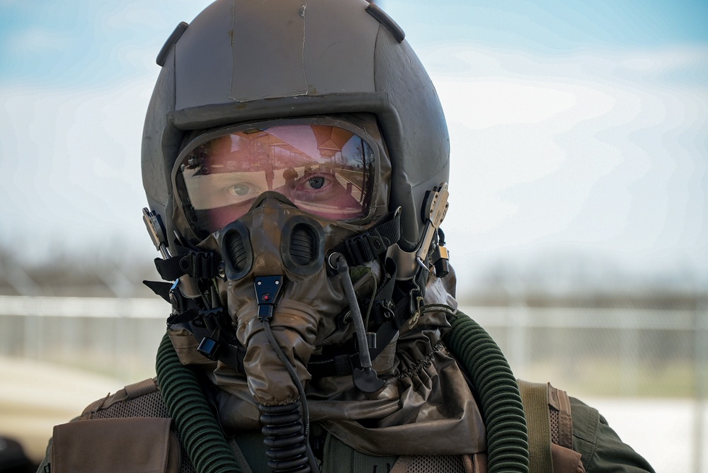 Mustangs Lead Air Force Safety with Aircrew Contamination Control Area Course (1 of 1)
