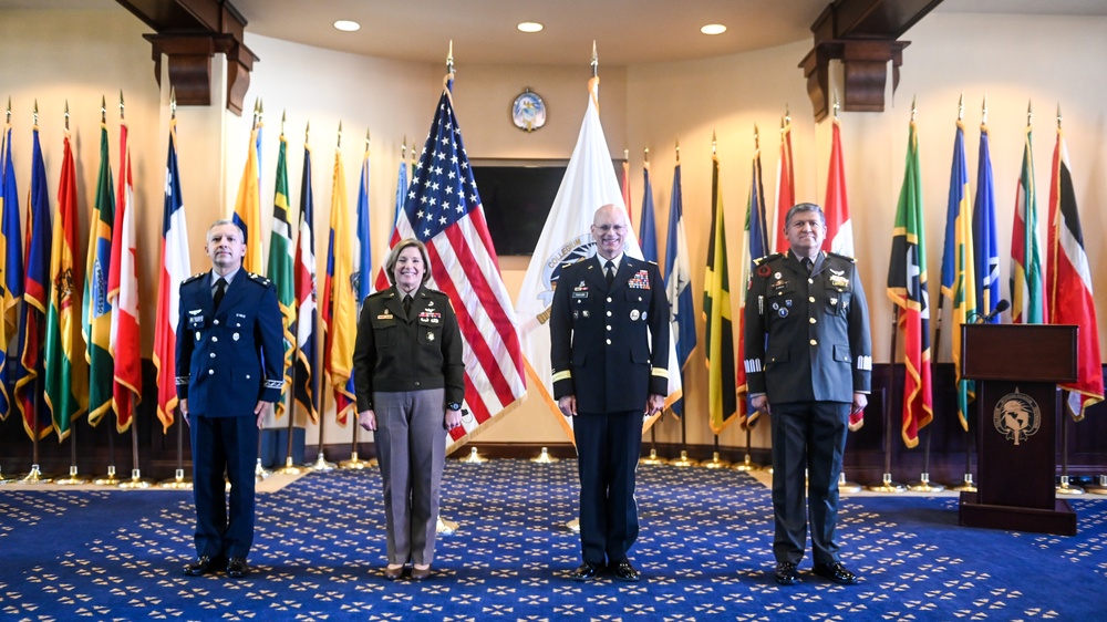 Incoming SOUTHCOM Commander Visits IADC