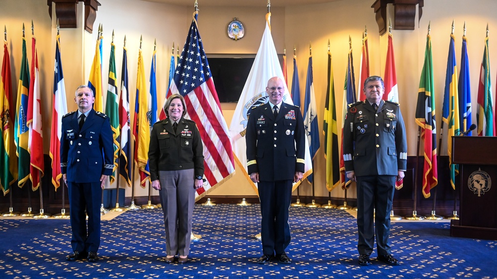 Incoming SOUTHCOM Commander Visits IADC