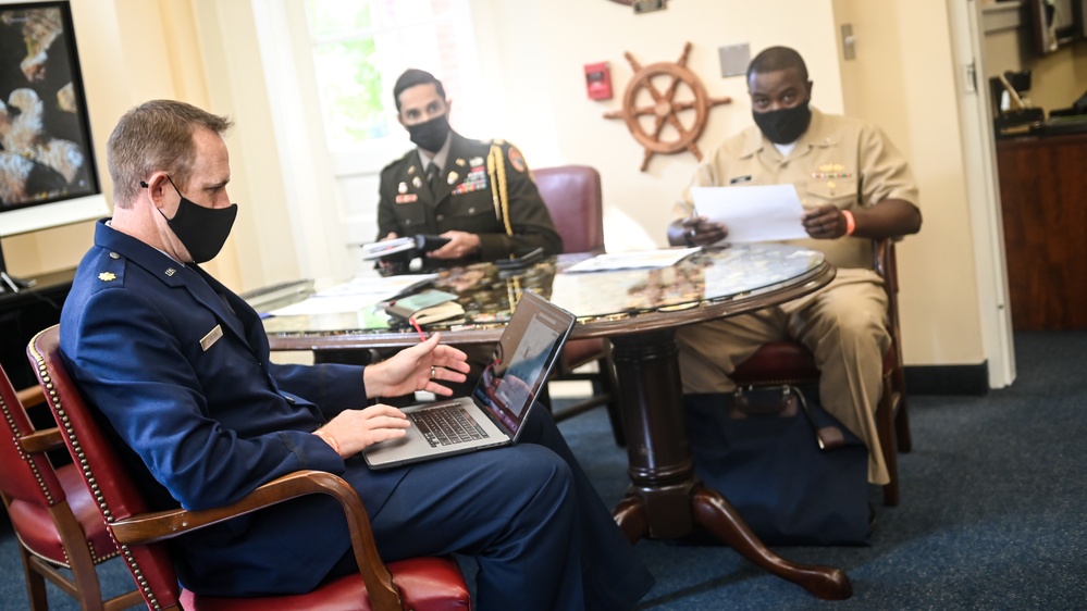 Incoming SOUTHCOM Commander Visits IADC