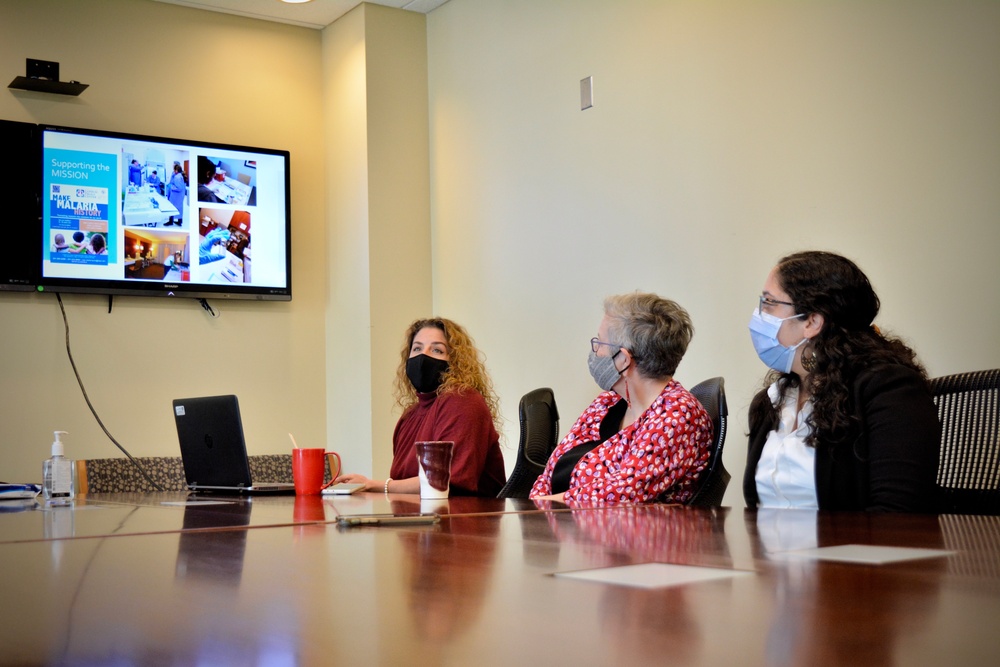 NMRC Commander Visits Clinical Trial Center