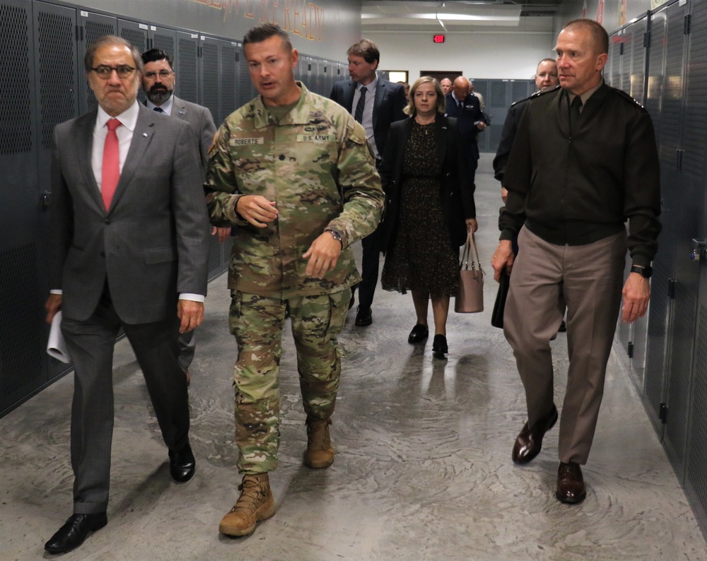 Lt. Col. Roberts Briefs Ambassador of Argentina