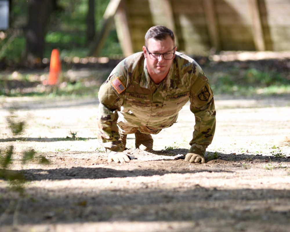 Michigan Soldiers compete in Best Warrior Competition