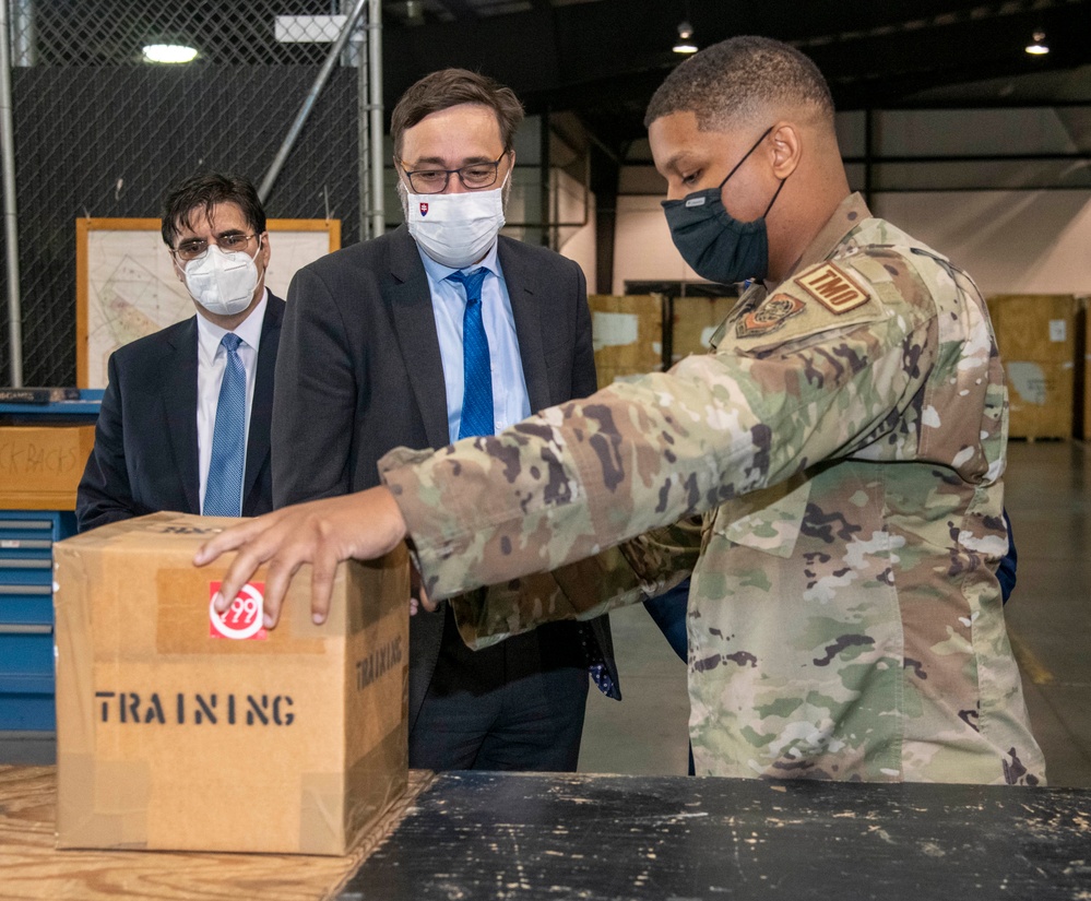 Ambassadors learn about Dover AFB mission