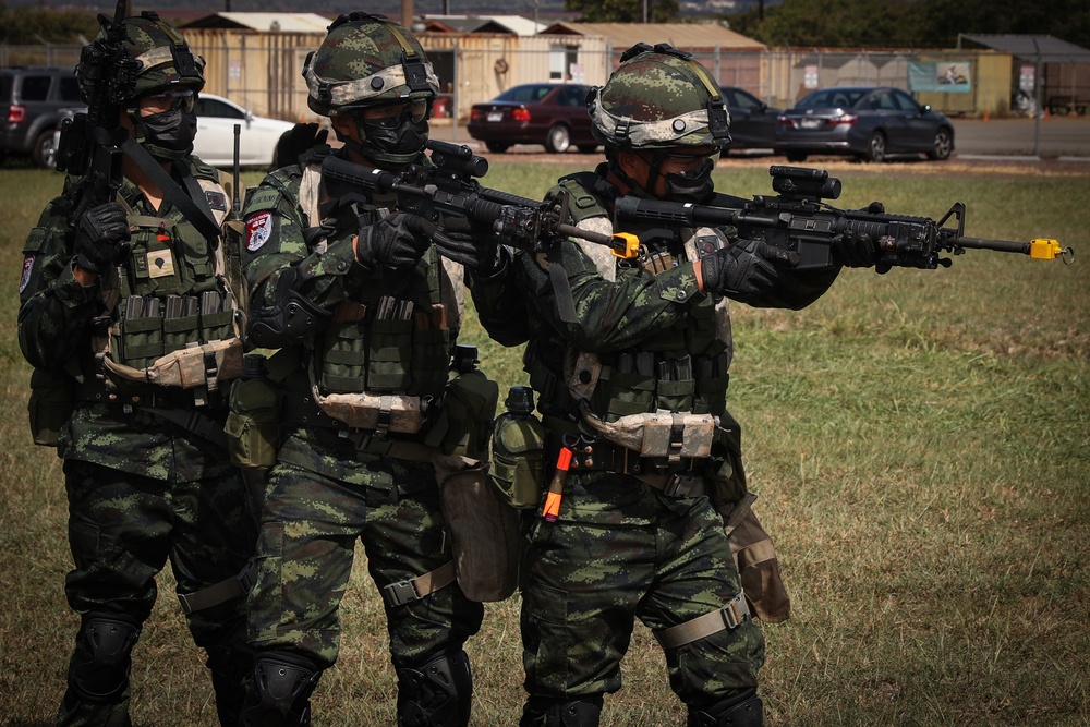 25th Infantry Division Soldiers and Royal Thai Army Soldiers rehearsal