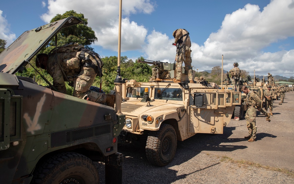 25th ID Soldiers prepare for convoy movement during JPMRC rotation 22-01